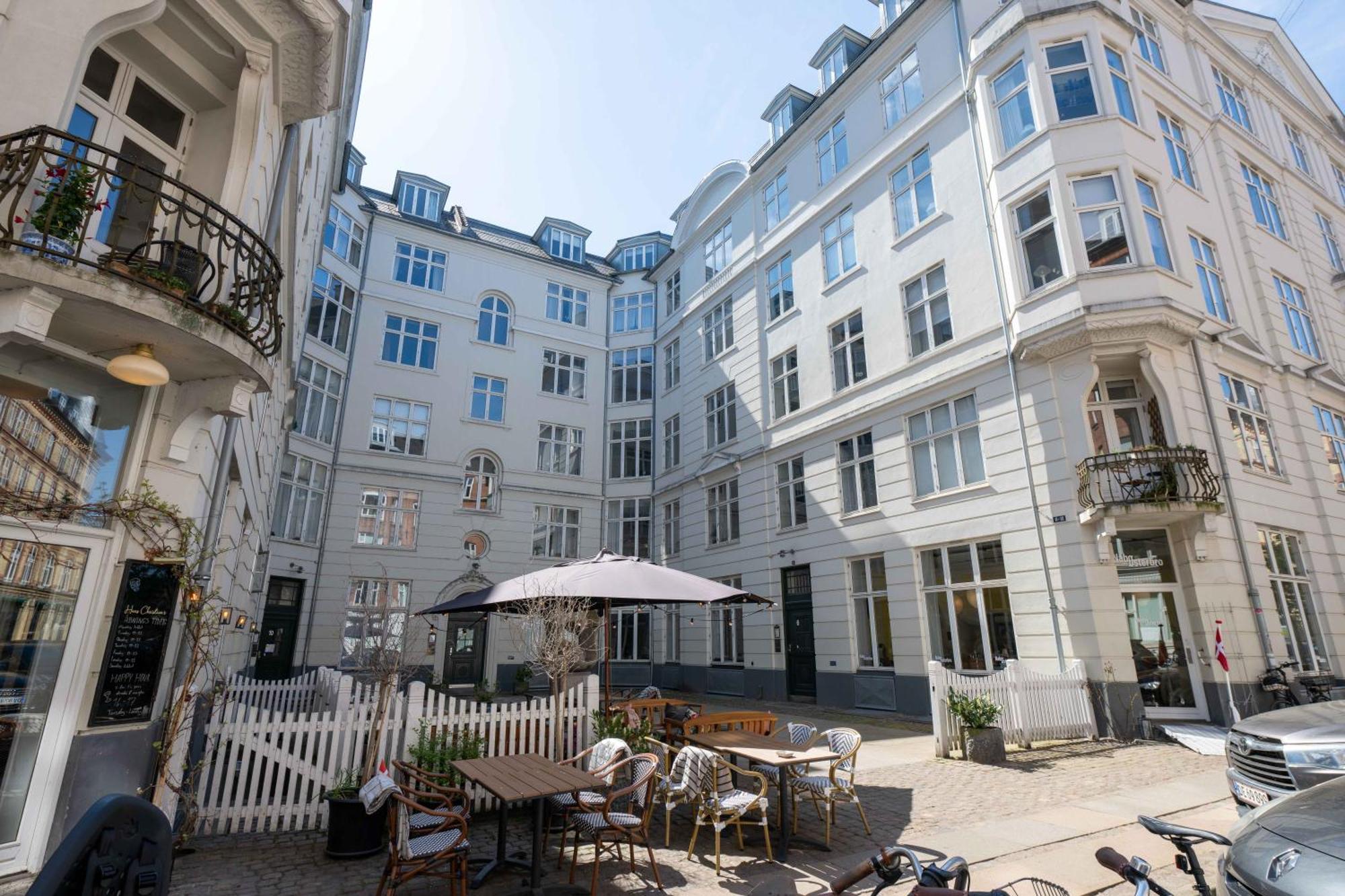 New Charming Apt In City Center Kopenhagen Bagian luar foto